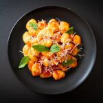Three Tomato Sauce 550g - Image 4